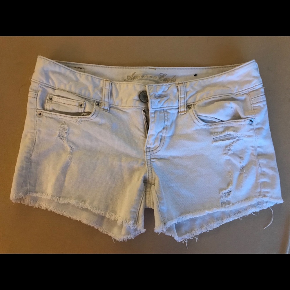 Distressed Short